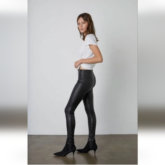 Velvet by Graham & Spencer Berdine Faux Leather Leggings. Size small. - Picture 8 of 12